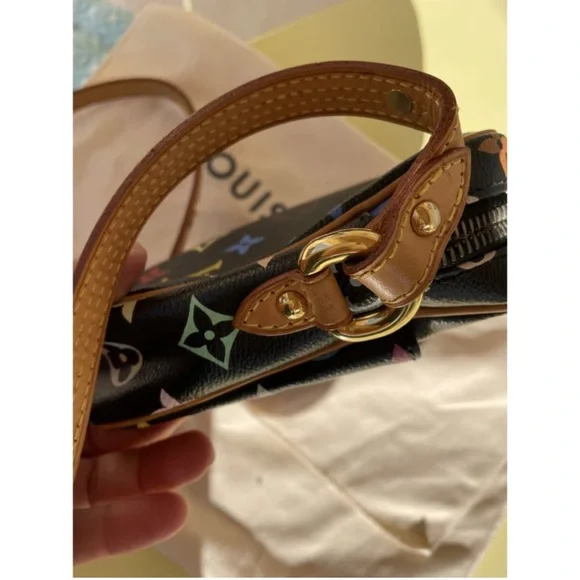 Takashi Murakami LV crossbody - Picture 3 of 5